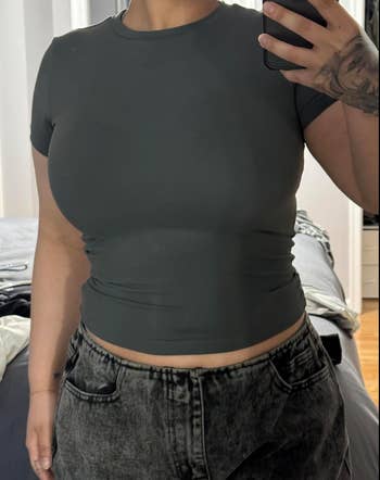 person wearing the top in black 