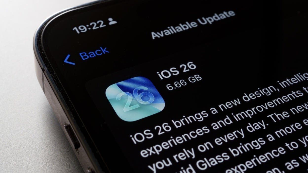 ios 26 update screen on iphone