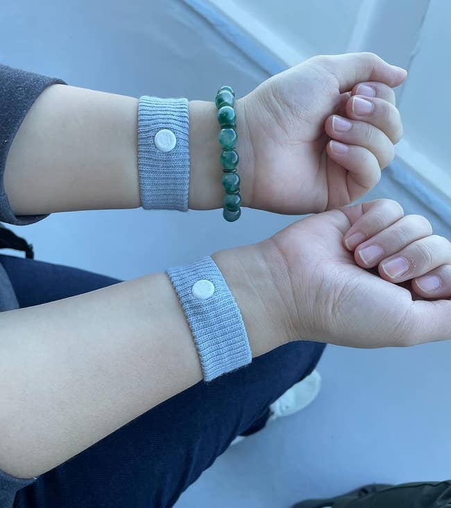 Reviewer wearing the bands on each wrist